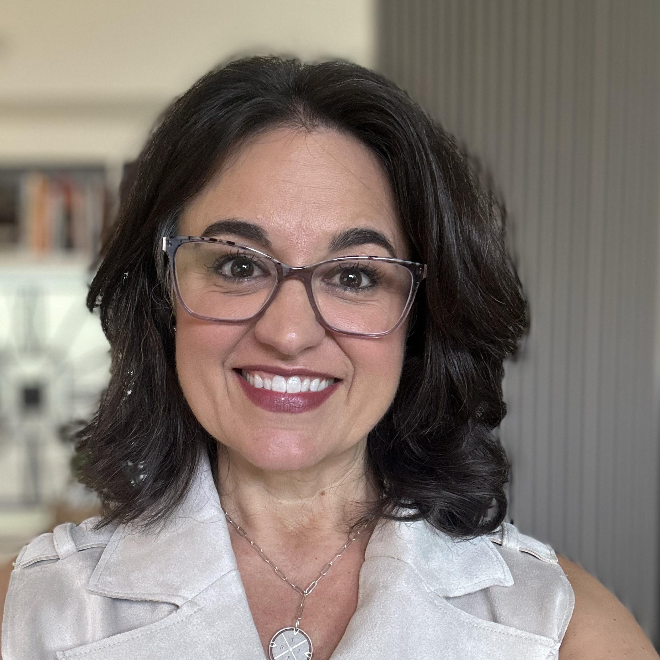 teresa-headshot-square